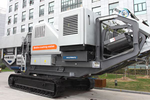 Crawler mobile crusher for sale in India